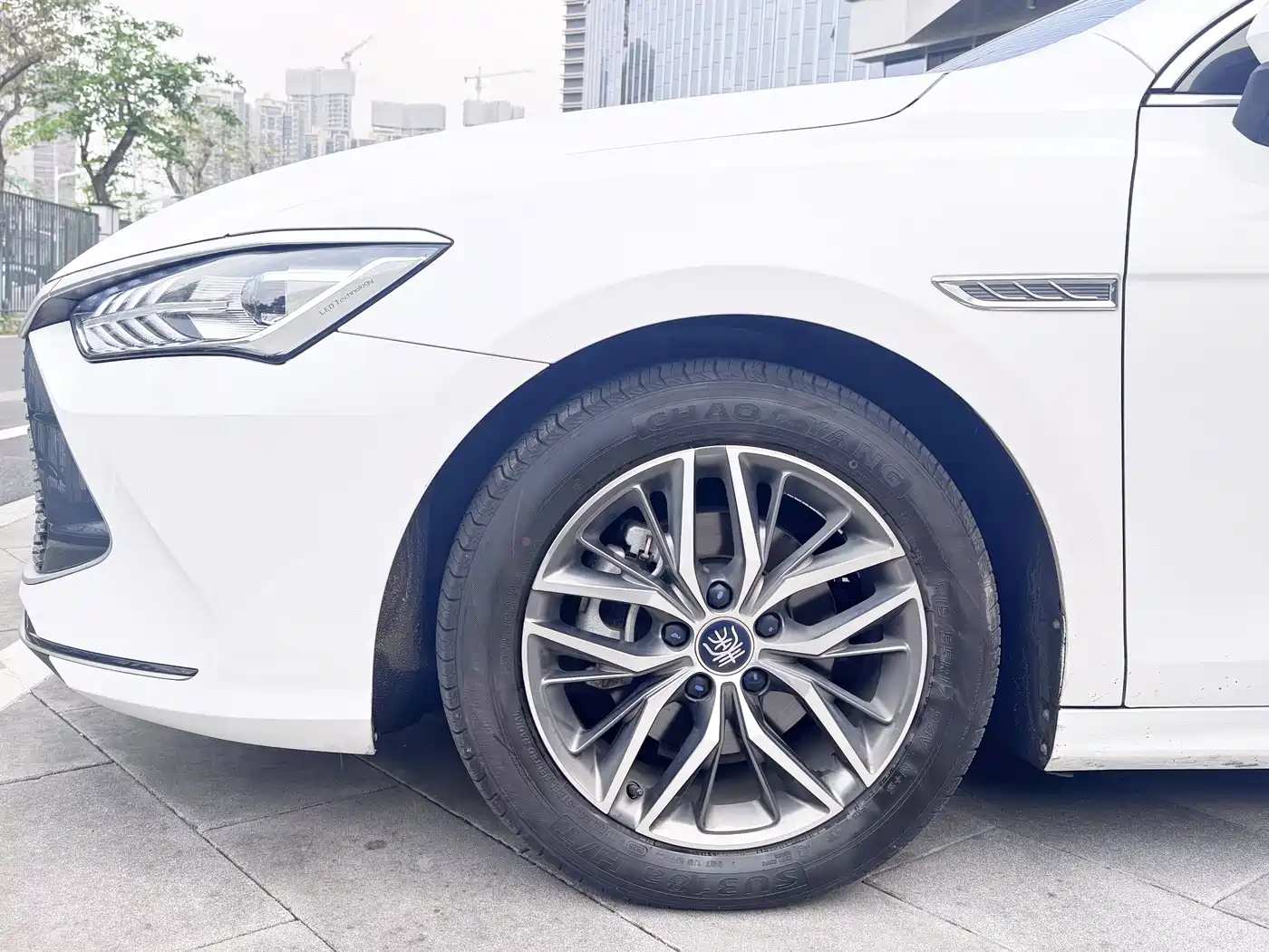 BYD Qin PLUS 2021 DM-i 55KM Flagship фото 26