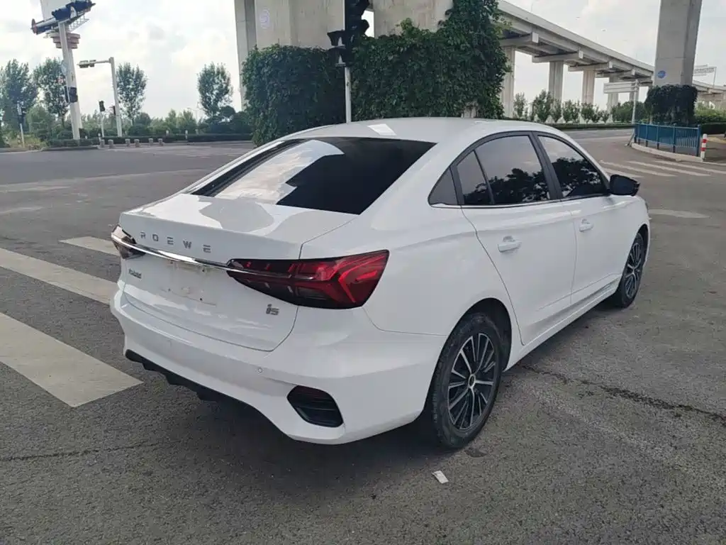 Photo 7 - Roewe i5