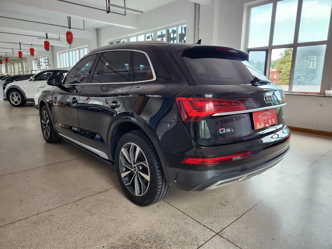 Audi Q5L 2022 40T Luxury Elegance фото 4