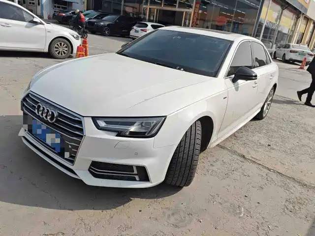 AUDI A4L