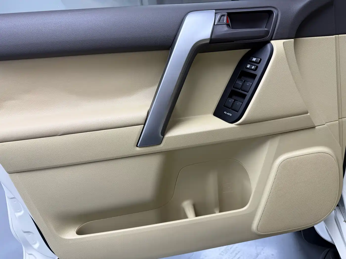 Toyota Prado (Import) 2015 2014 2.7L Automatic Luxury