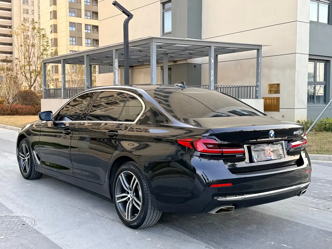 BMW 5-SERIES