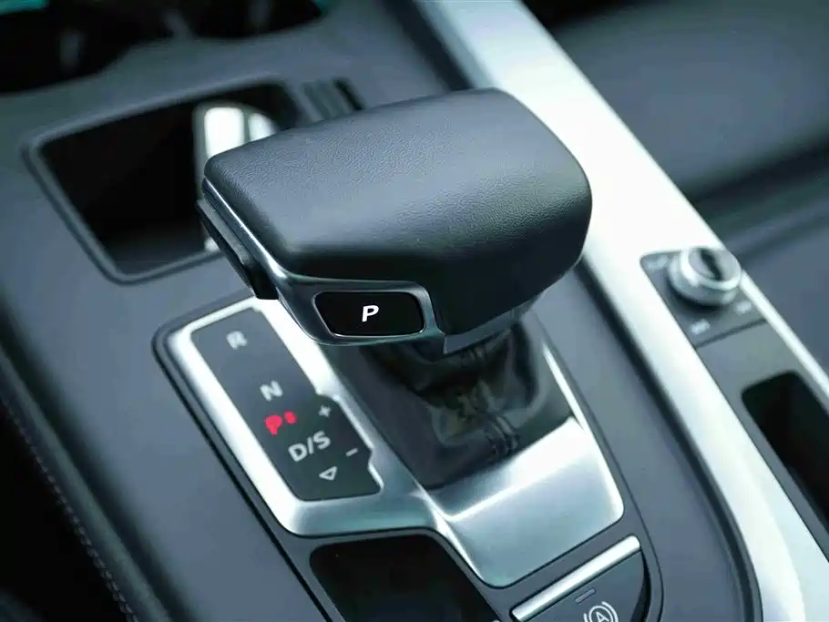 Audi A4L 2022 40 TFSI Luxury Dynamic фото 9