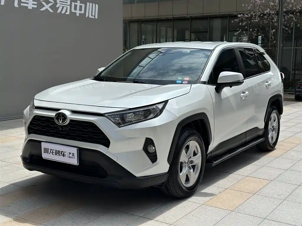 Toyota RAV4 Rongfang 2021 2.0L CVT 2WD Urban фото 3