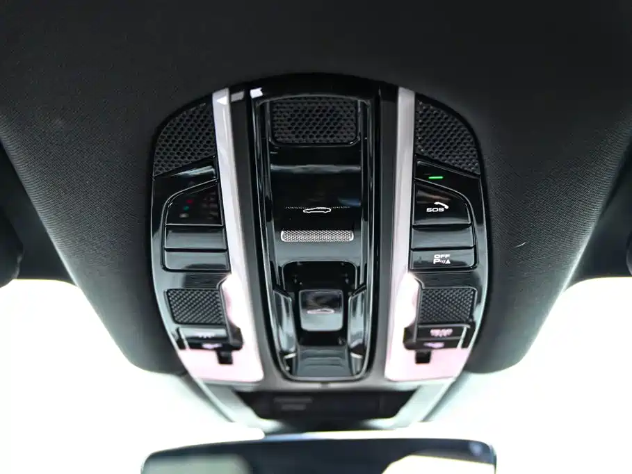Porsche Cayenne New Energy 2023 Cayenne E-Hybrid 2.0T фото 33