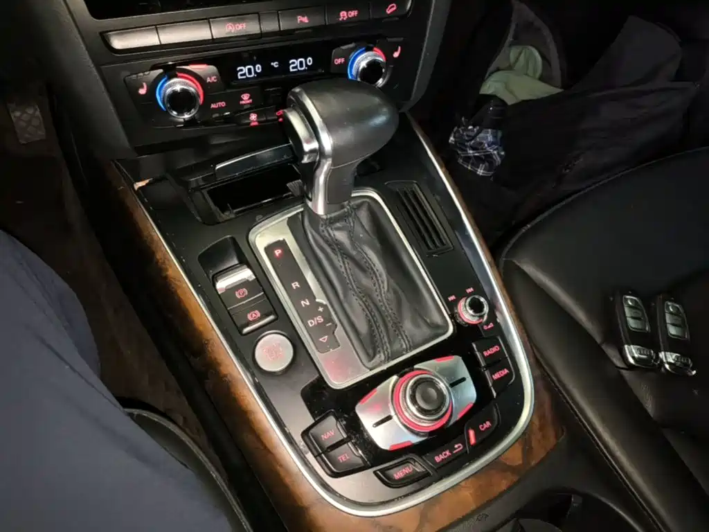 Фото 14 - Audi Q5