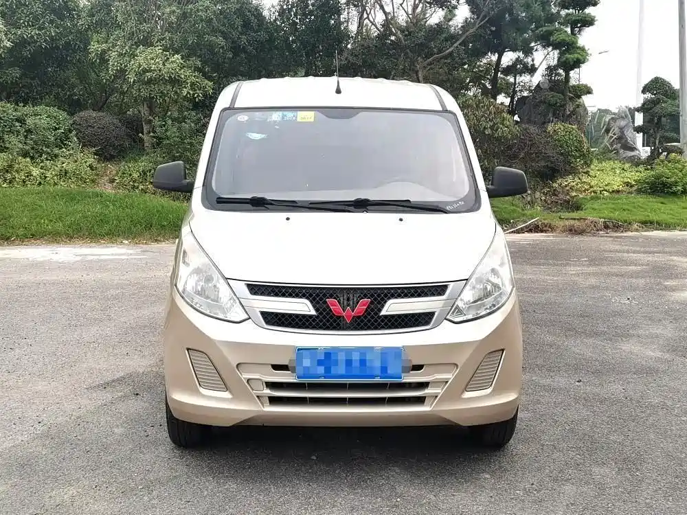 Wuling Motors Wuling Rongguang V 2017 2016 1.5L Standard