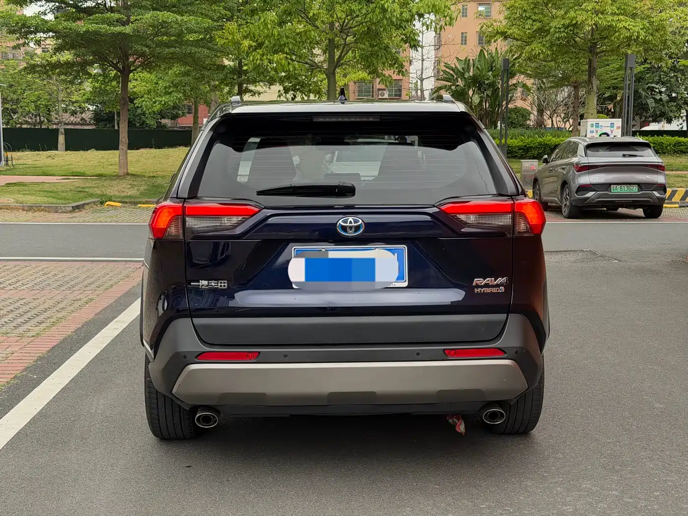 Toyota RAV4 Rongfang 2023 Hybrid 2.5L E-CVT 2WD Elite Plus Edition фото 5