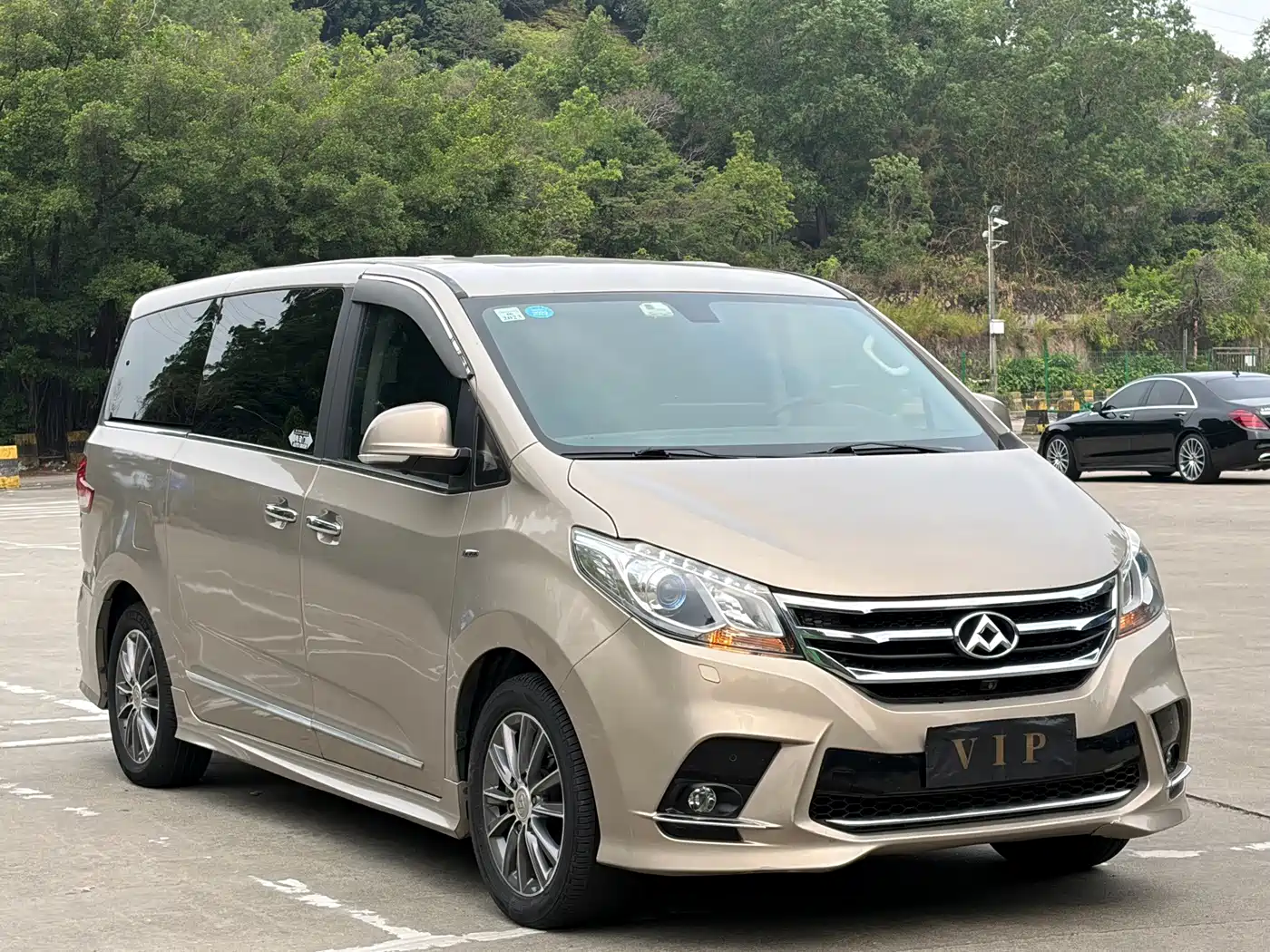 SAIC Maxus Maxus G10 2017 2016 2.0T Automatic Executive Edition