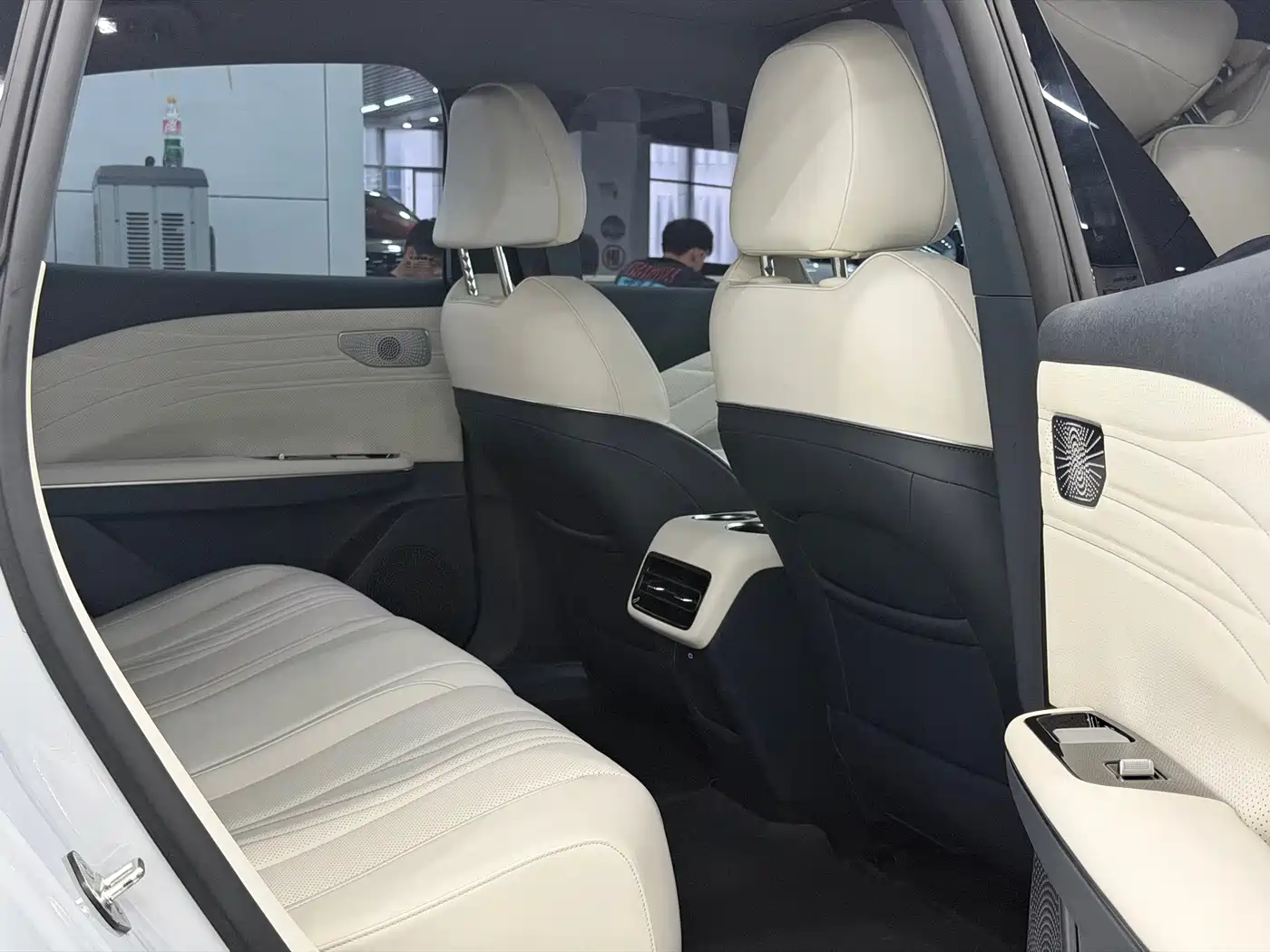 Geely Galaxy Galaxy E8 2024 2024 550km RWD MAX