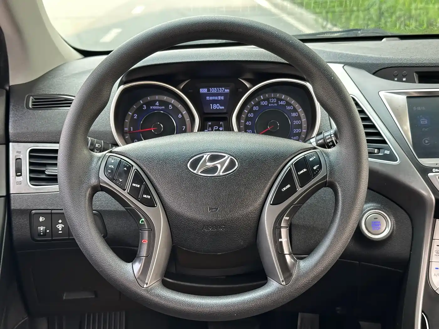 Hyundai Langdong 2016 1.6L Automatic Premium Edition фото 19