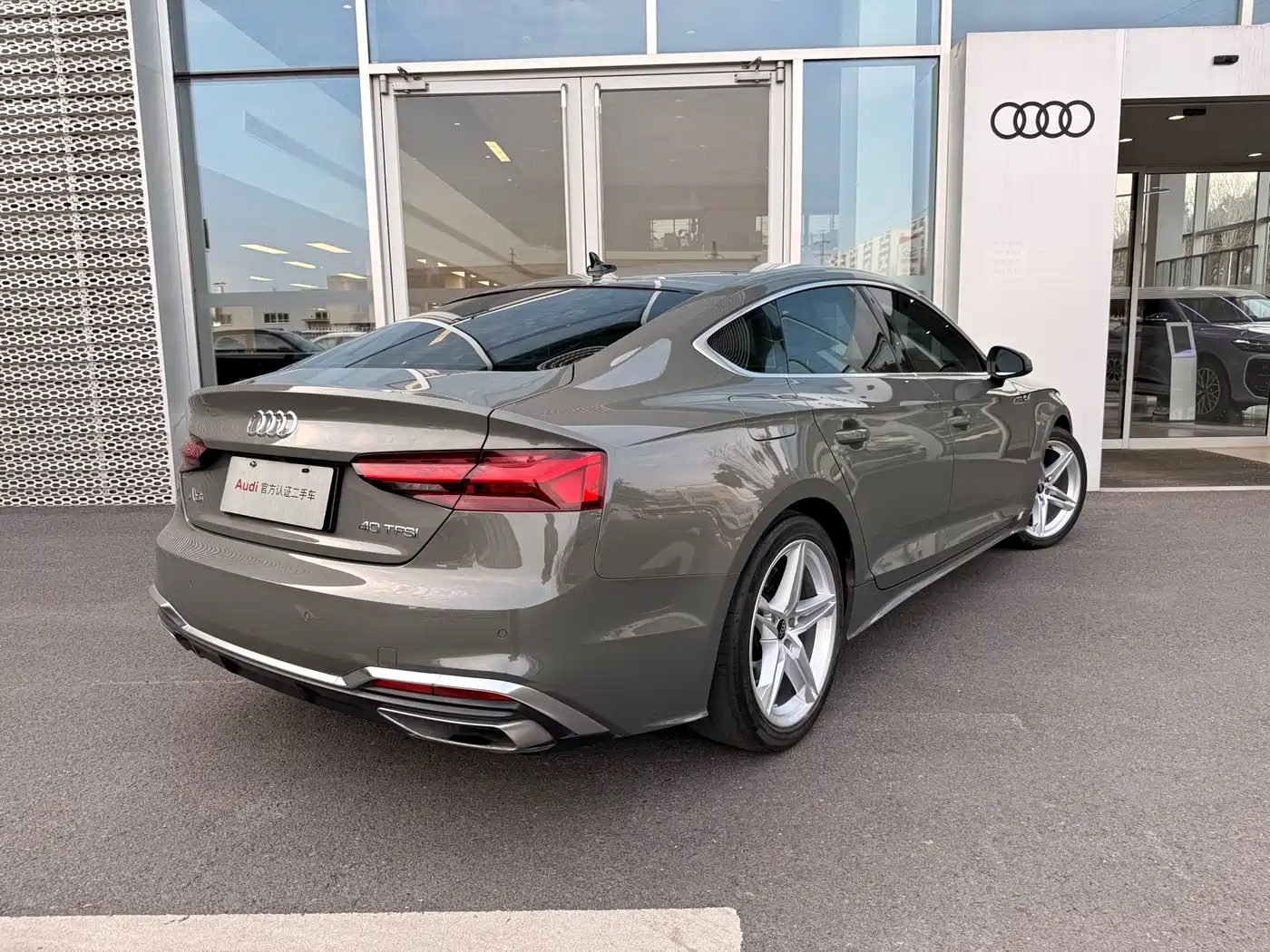 Audi A5 (Import) 2024 Sportback 40 TFSI Fashion Dynamic фото 4