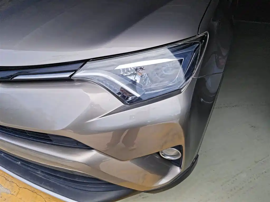 Photo 24 - Toyota RAV4 Rongfang