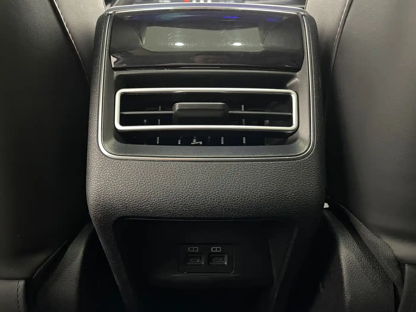 Exeed Windchaser 2022 2022 Riding the Wind and Waves Edition 1.5T CVT Wind Rider