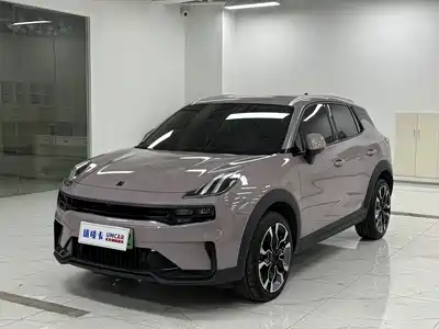 Lynk & Co 06 EM-P
