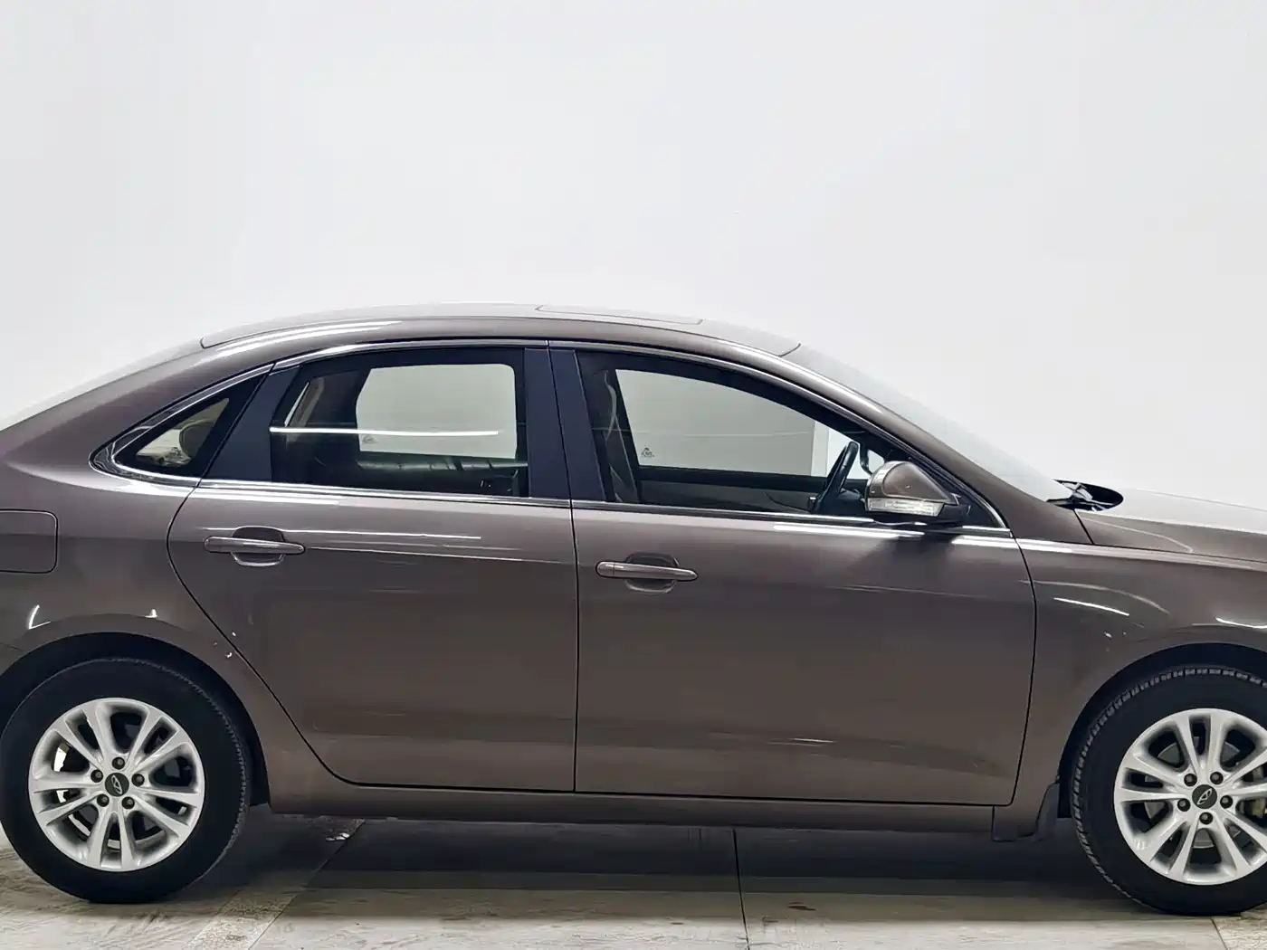 Chery Arrizo 7 2015 2015 1.6L Manual Zhishang Edition