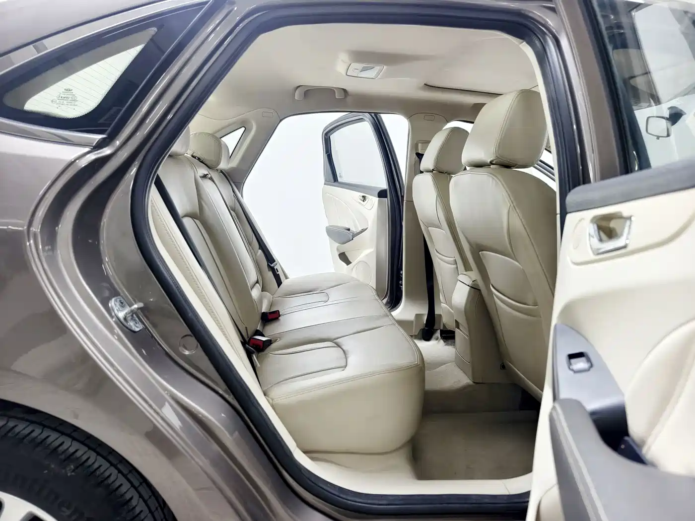 Chery Arrizo 7 2015 2015 1.6L Manual Zhishang Edition