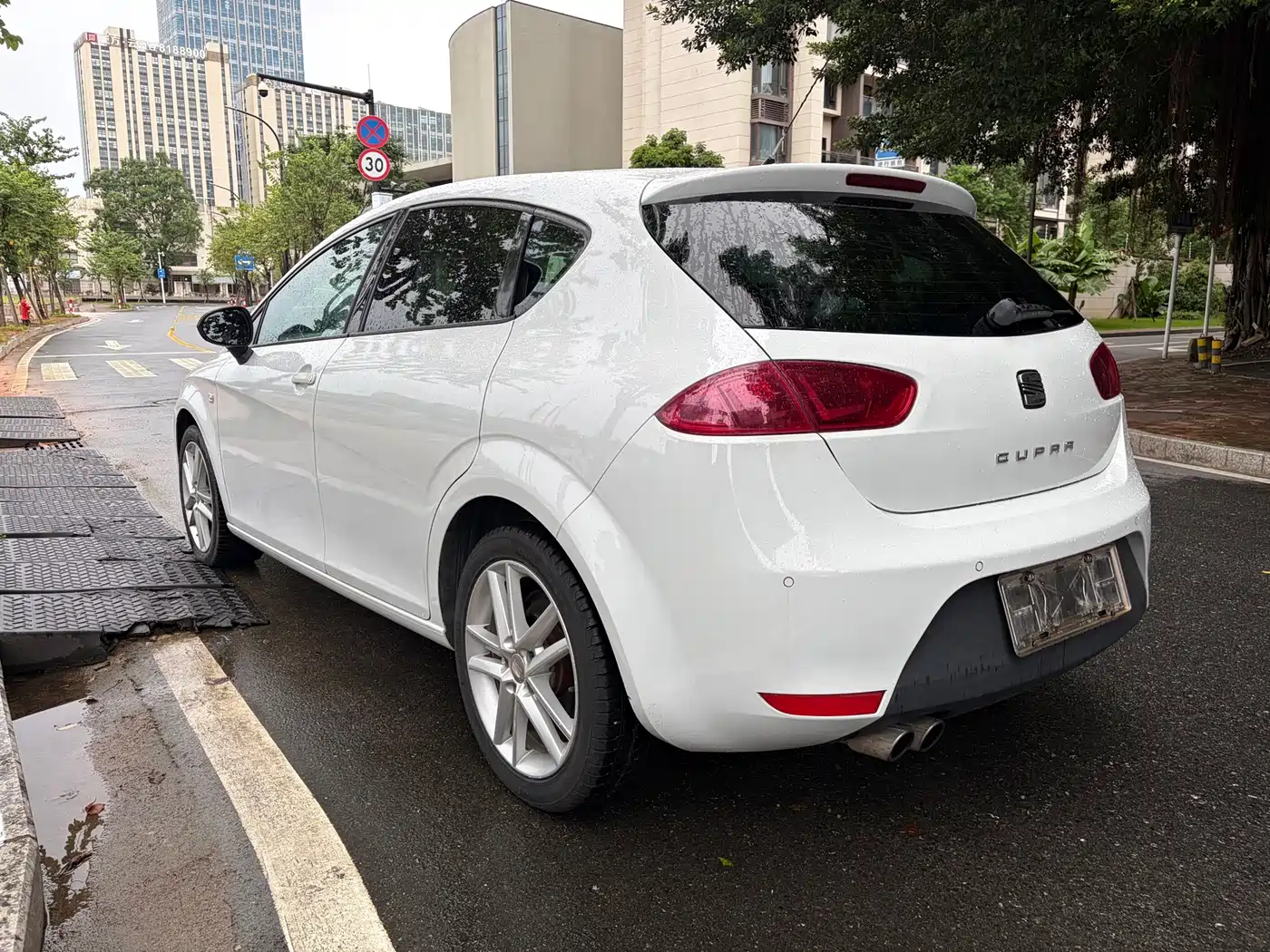 SEAT LEON 2013 2012 2.0TSI CUPRA