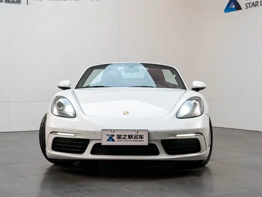 Porsche 718 2022 Boxster 2.0T фото 4