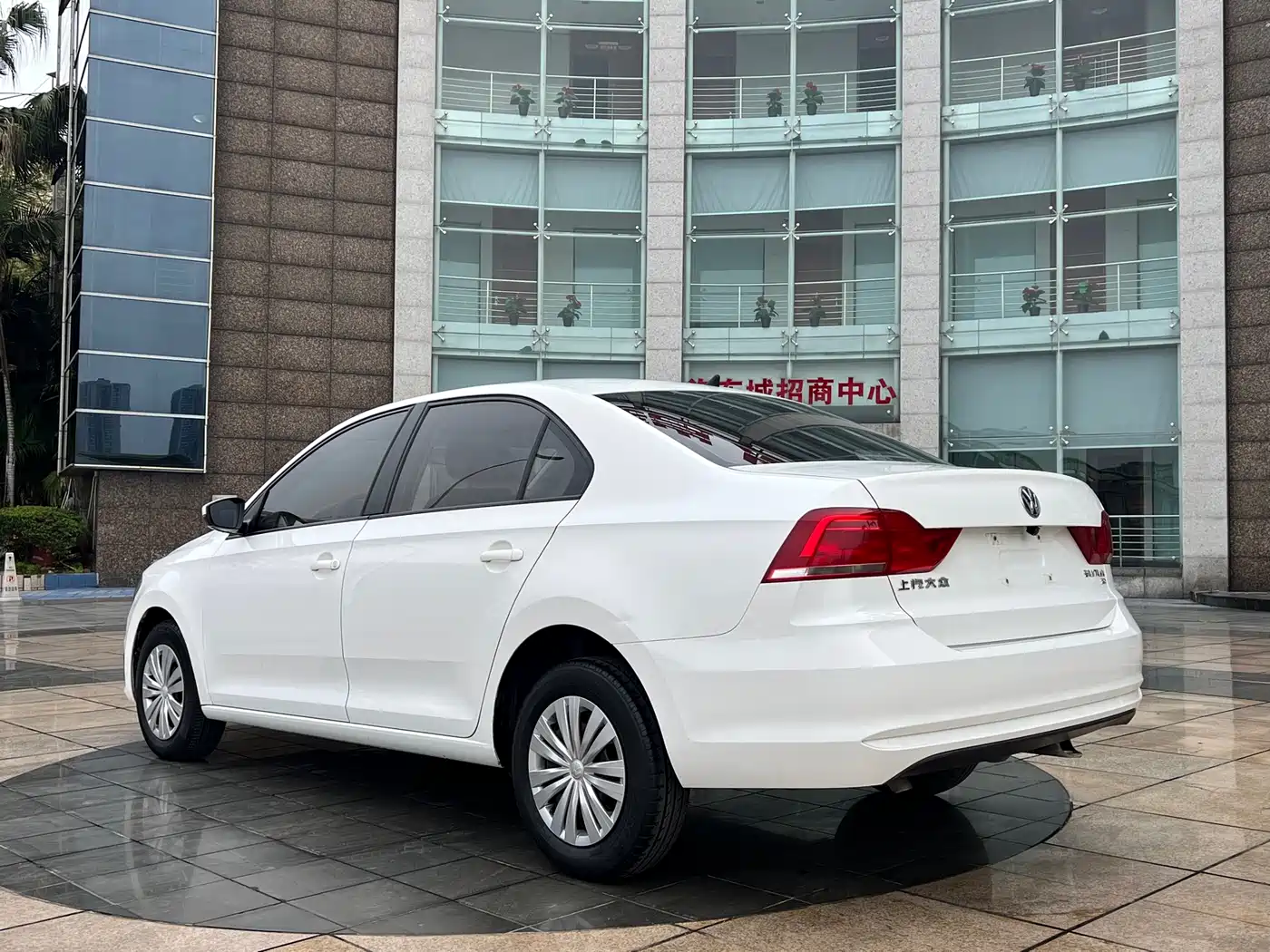 Volkswagen Santana 2016 1.6L Automatic Trend Edition фото 4