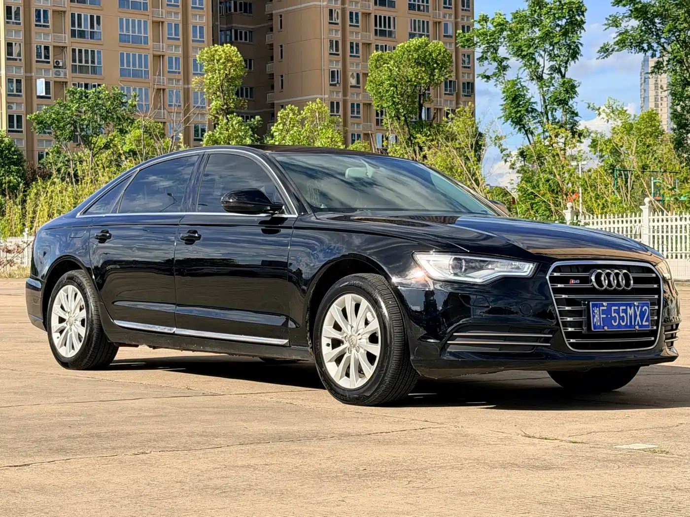 Фото 6 - Audi A6L