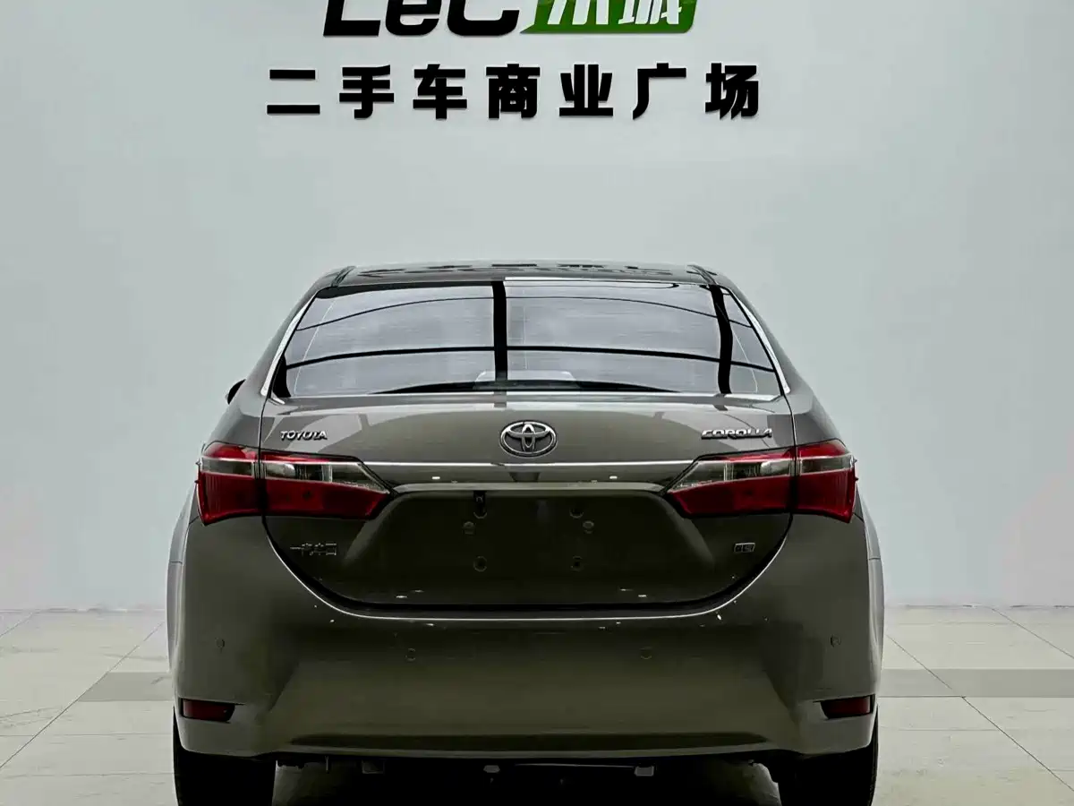 Фото 5 - Toyota Corolla