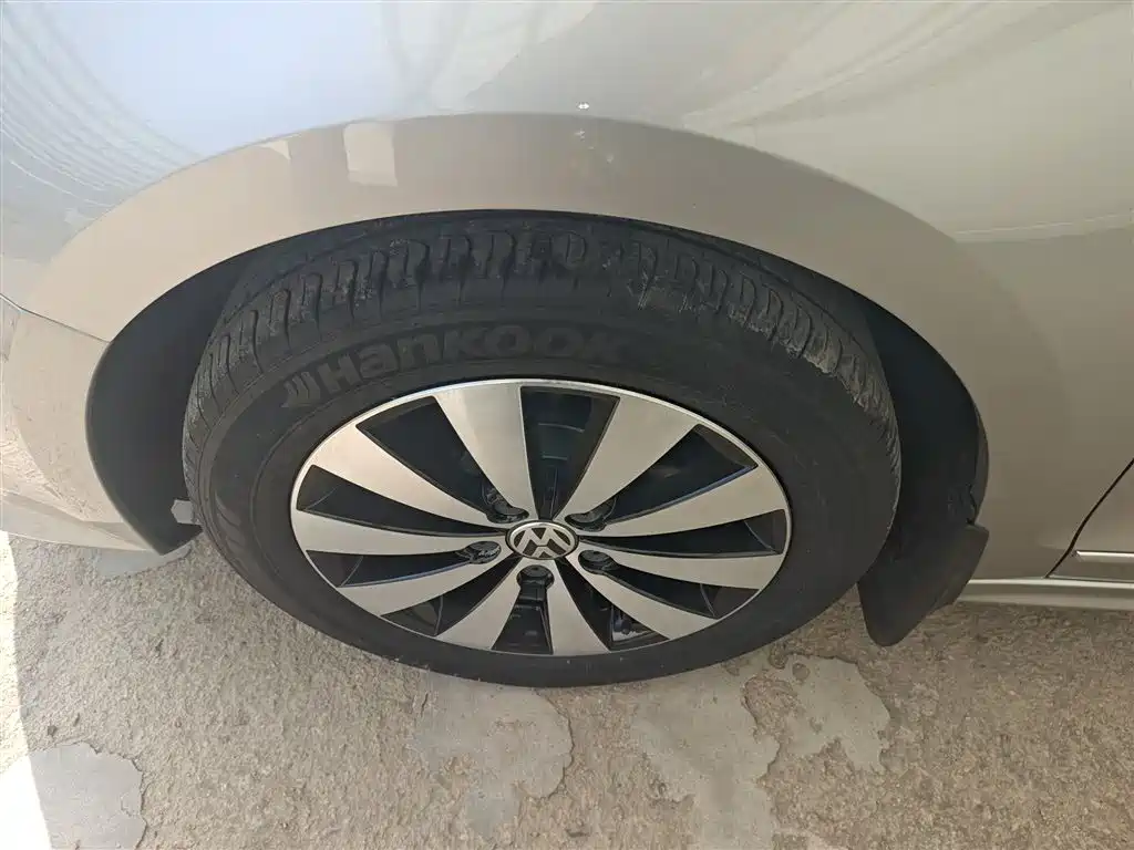 Volkswagen Sagitar 2018 1.6L Automatic Comfort фото 23