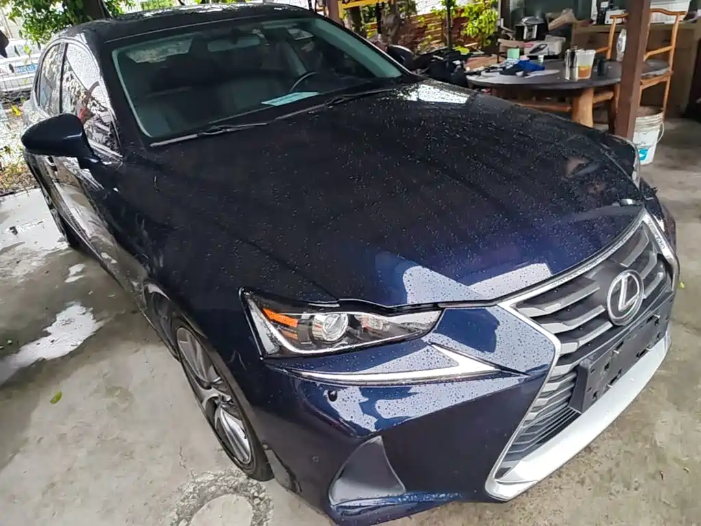 Lexus IS 2018 2017 300 Leading Edition