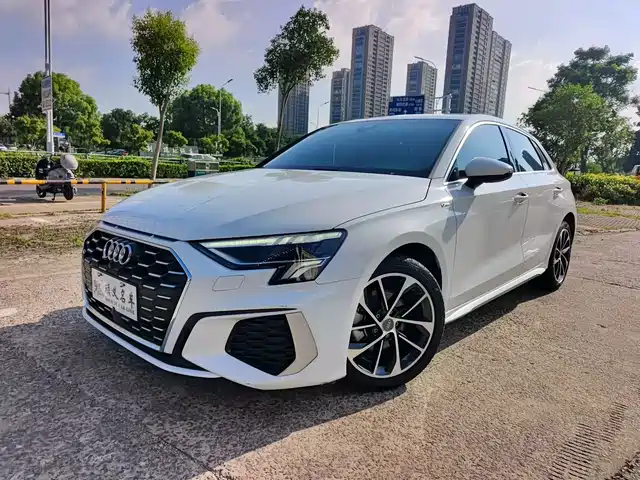 Audi A3 2021 Sportback 35 TFSI Progressive Sport — фото 1