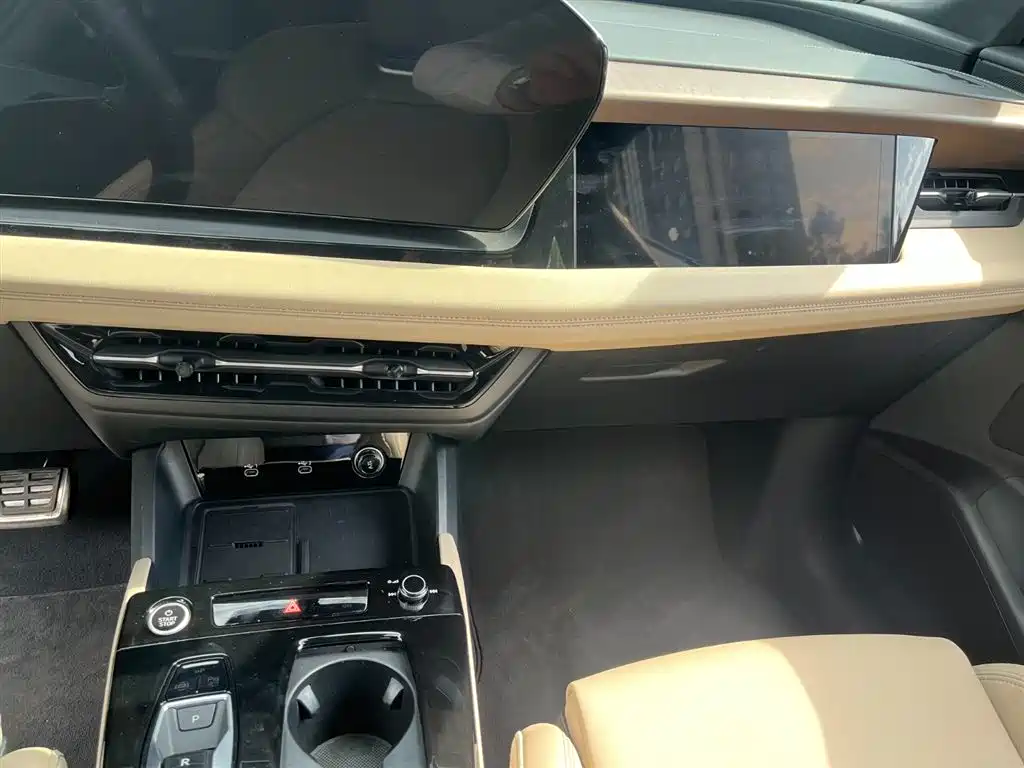 Audi Q6L e-tron 2025 2025 Model Pioneer Edition