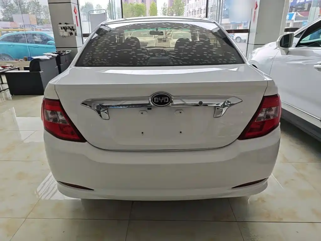 Фото 6 - BYD F3
