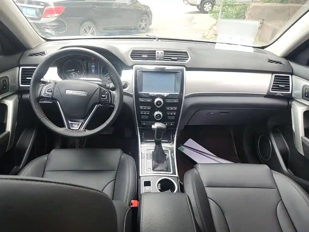Фото 10 - Haval H2