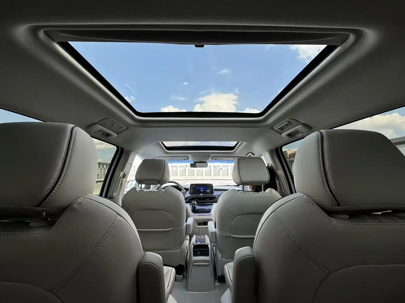 Buick GL8 2022 Land Business Class 652T Prestige фото 13