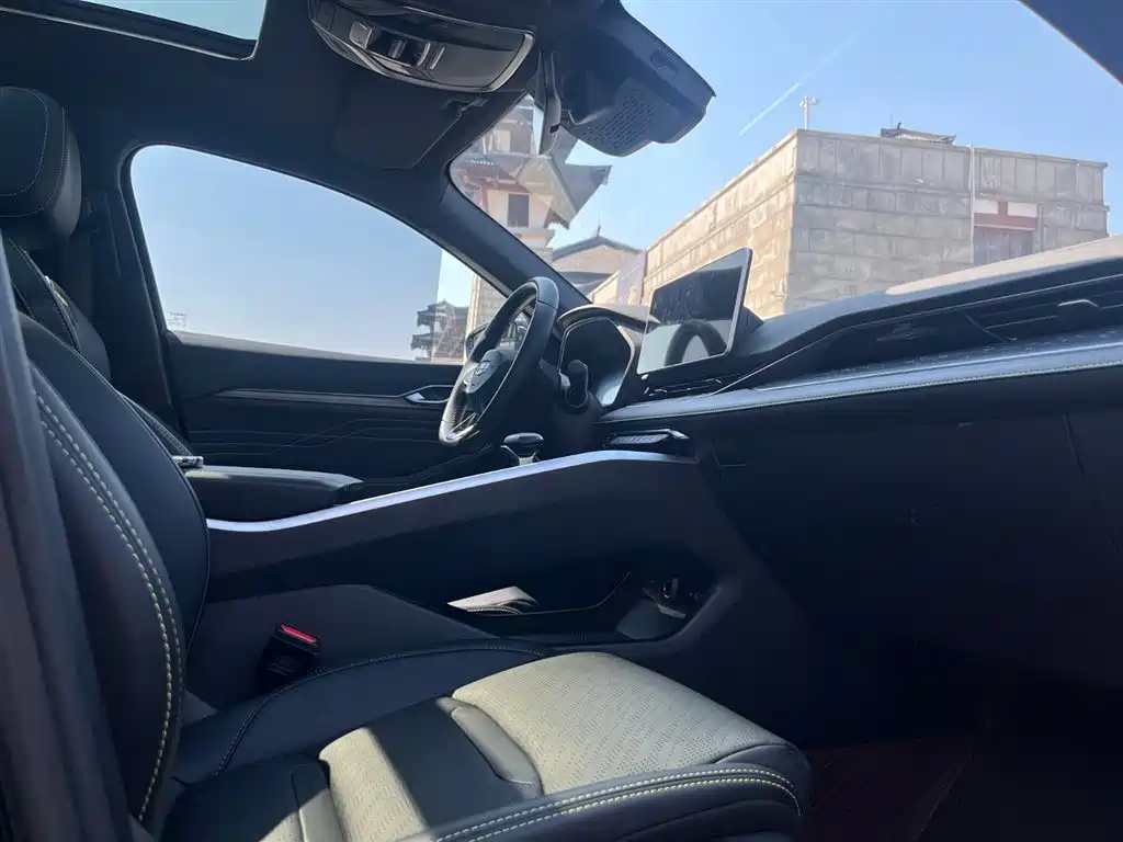 GEELY AUTOMOBILE XINGRUI