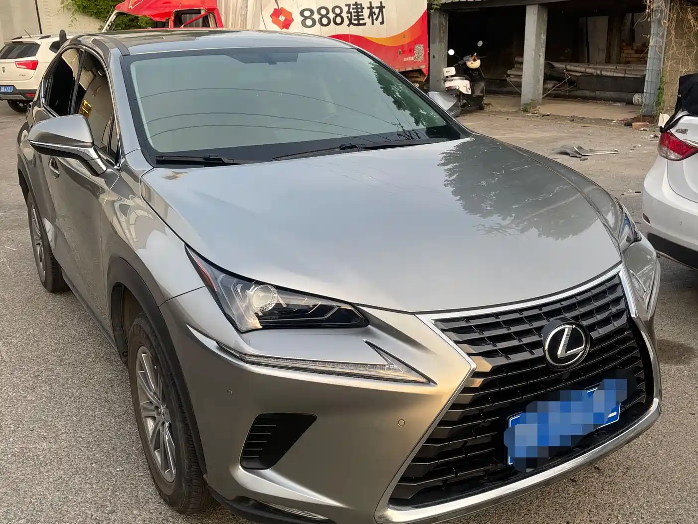 LEXUS NX