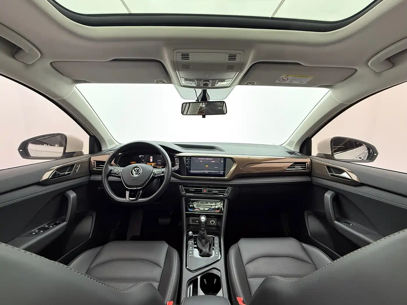Volkswagen Tharu, миниатюра 10