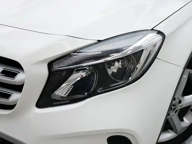 Mercedes-Benz GLA 2017 GLA 200 Dynamic — фото 2