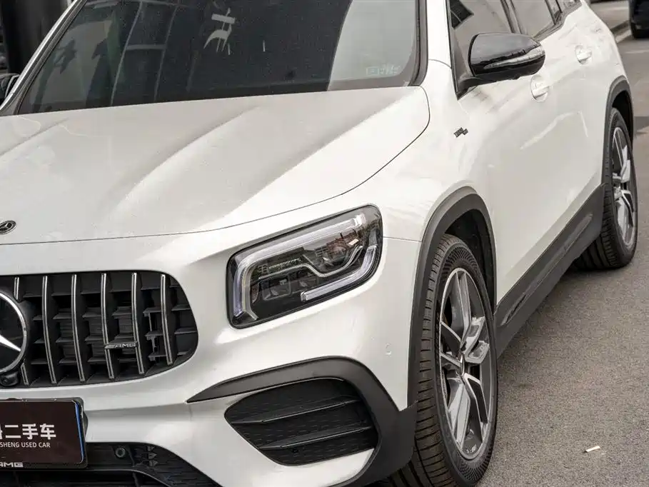 Mercedes-Benz GLB AMG 2021 AMG GLB 35 4MATIC фото 6