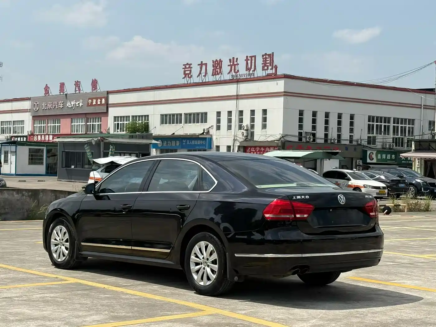 Volkswagen Passat 2011 1.8TSI DSG Honor Edition фото 6
