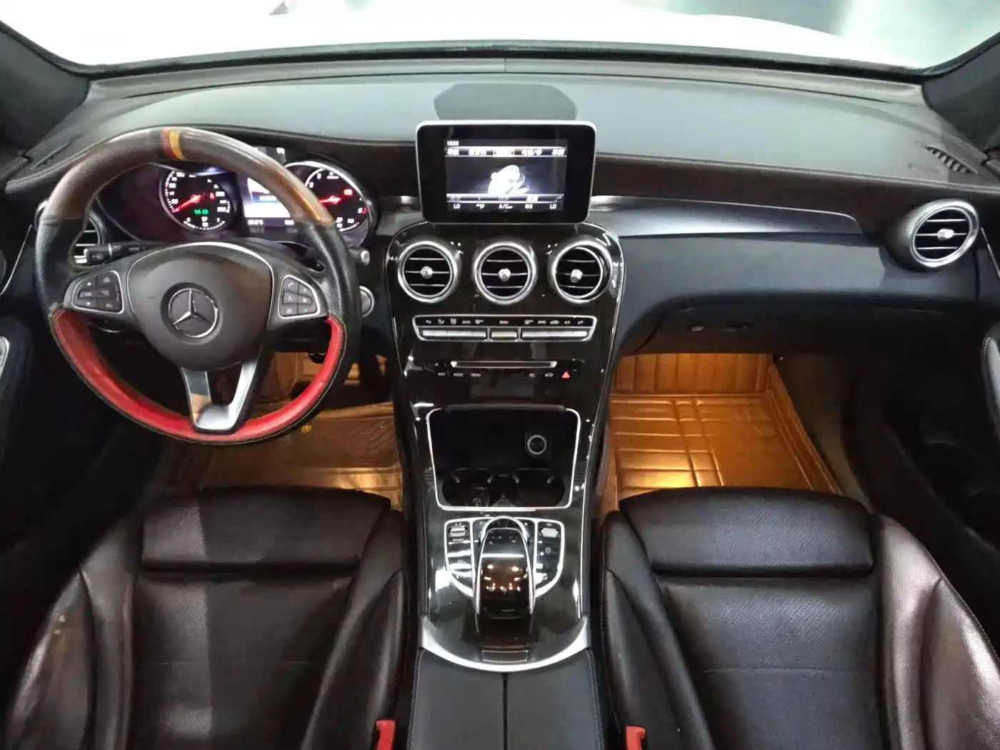 Mercedes-Benz GLC 2016 GLC 260 4MATIC Luxury фото 6