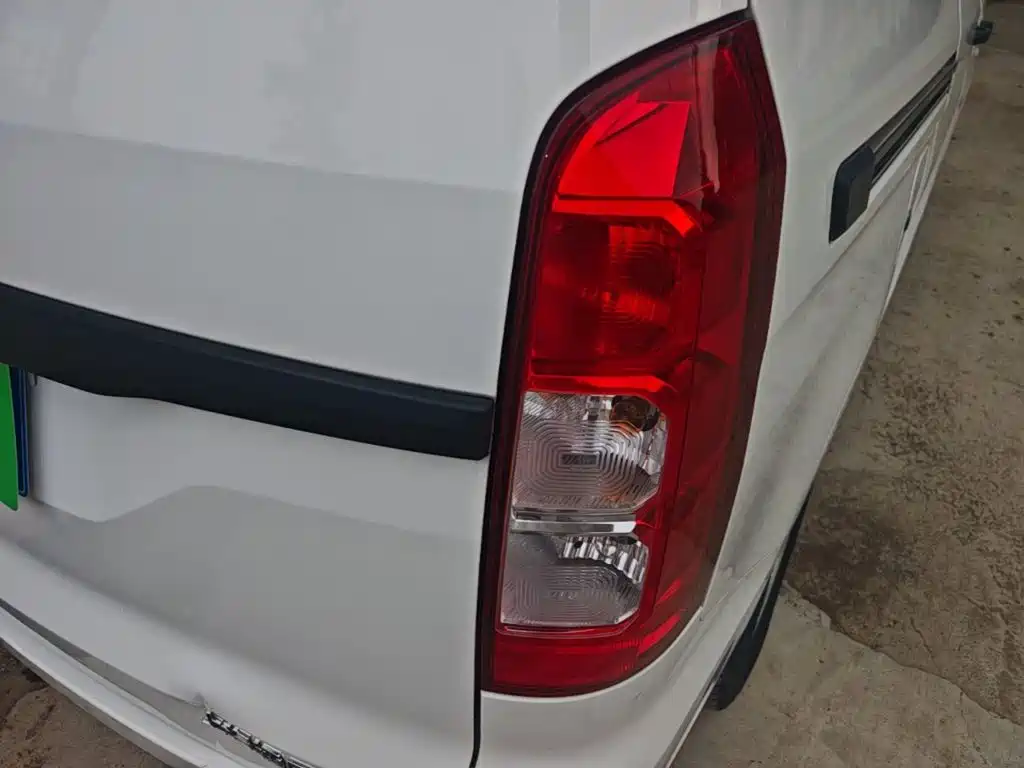 Wuling Motors Wuling Hongguang V 2024 2022 1.5L Power Take Edition Electric Power Steering LAR