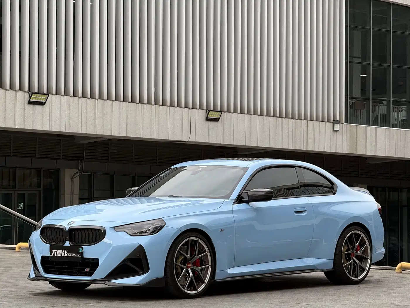 2025 BMW M240i