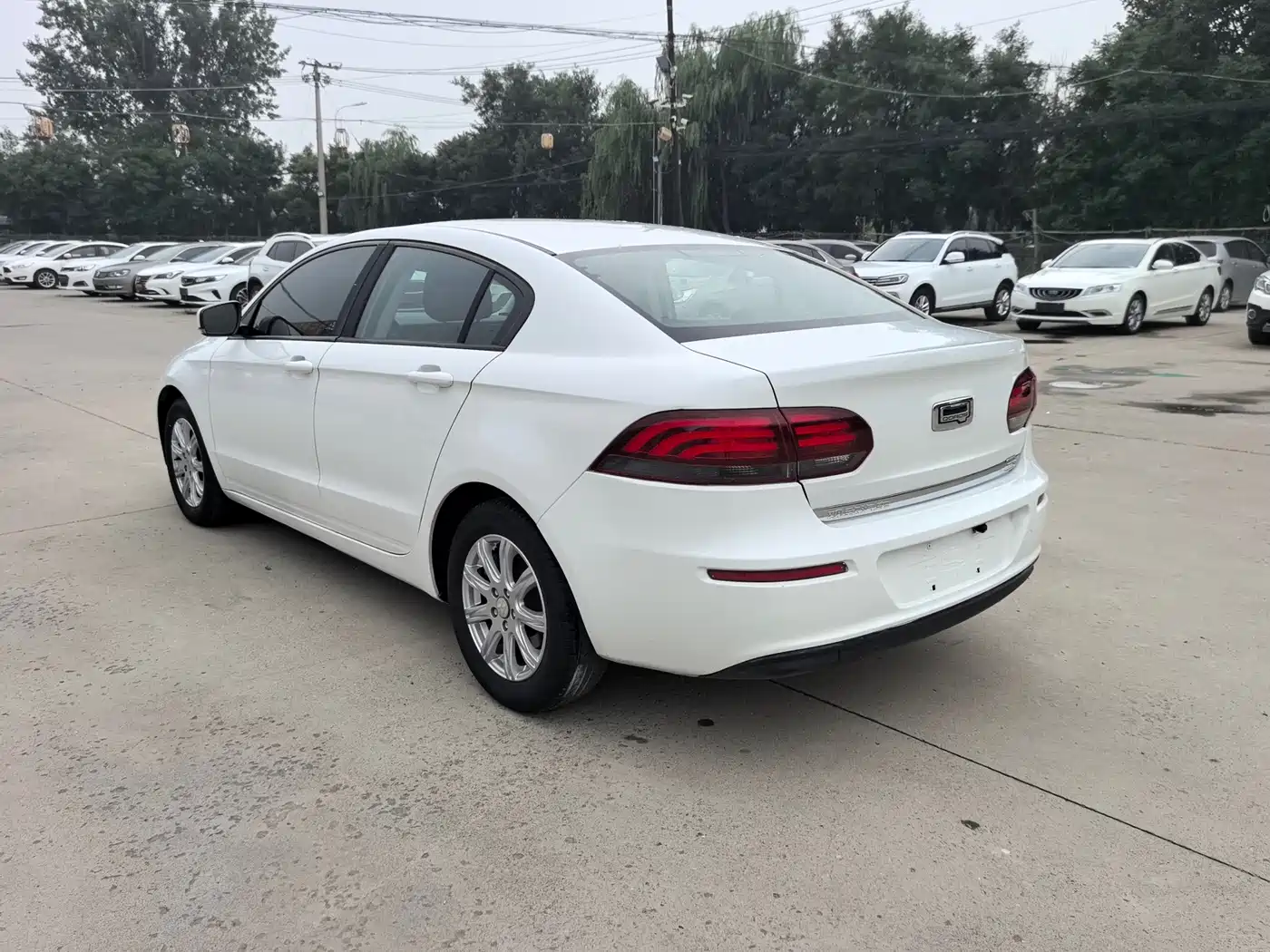 Qoros 3 2019 2018 Sedan 1.6L Auto Leading