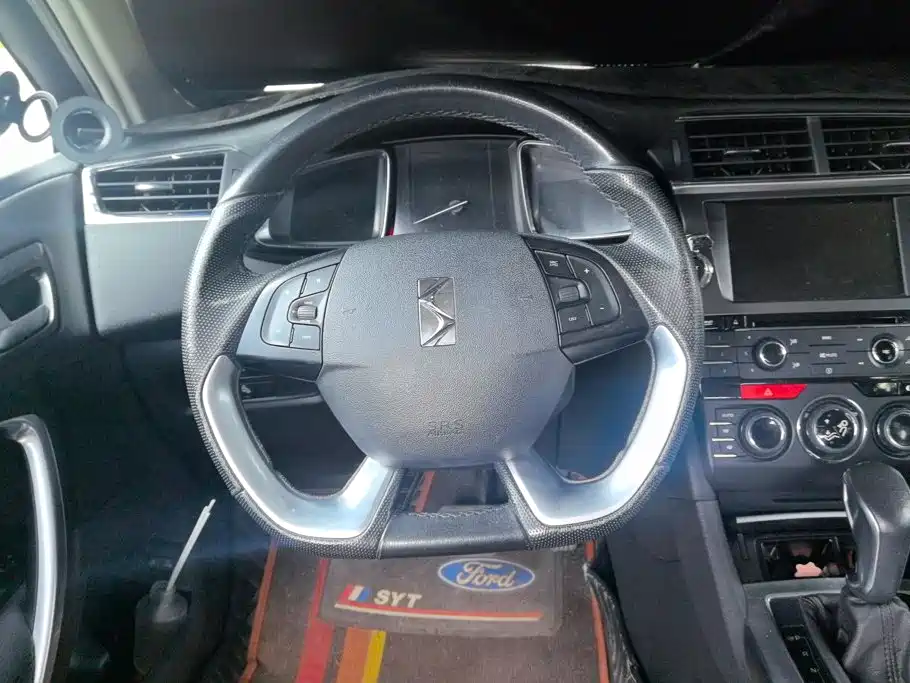DS 6 2016 2016 1.6T Luxury THP160
