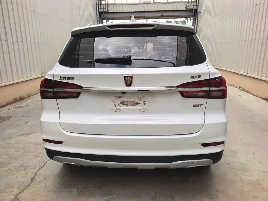 Фото 7 - Roewe RX5