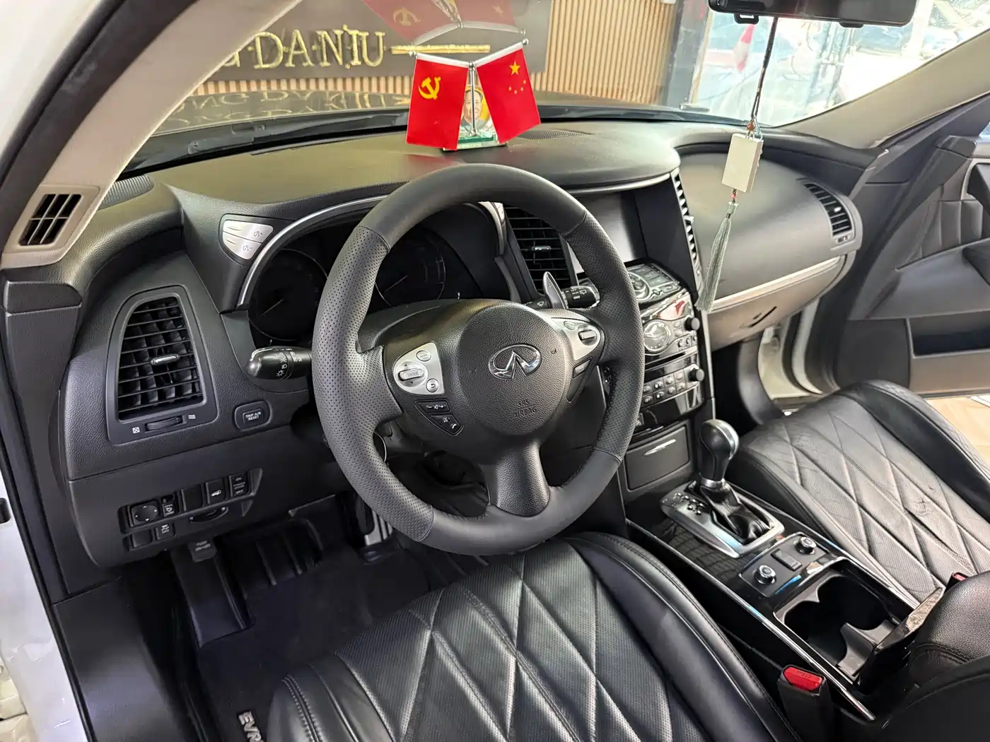 Infiniti FX 2013 2013 FX37 Standard Edition