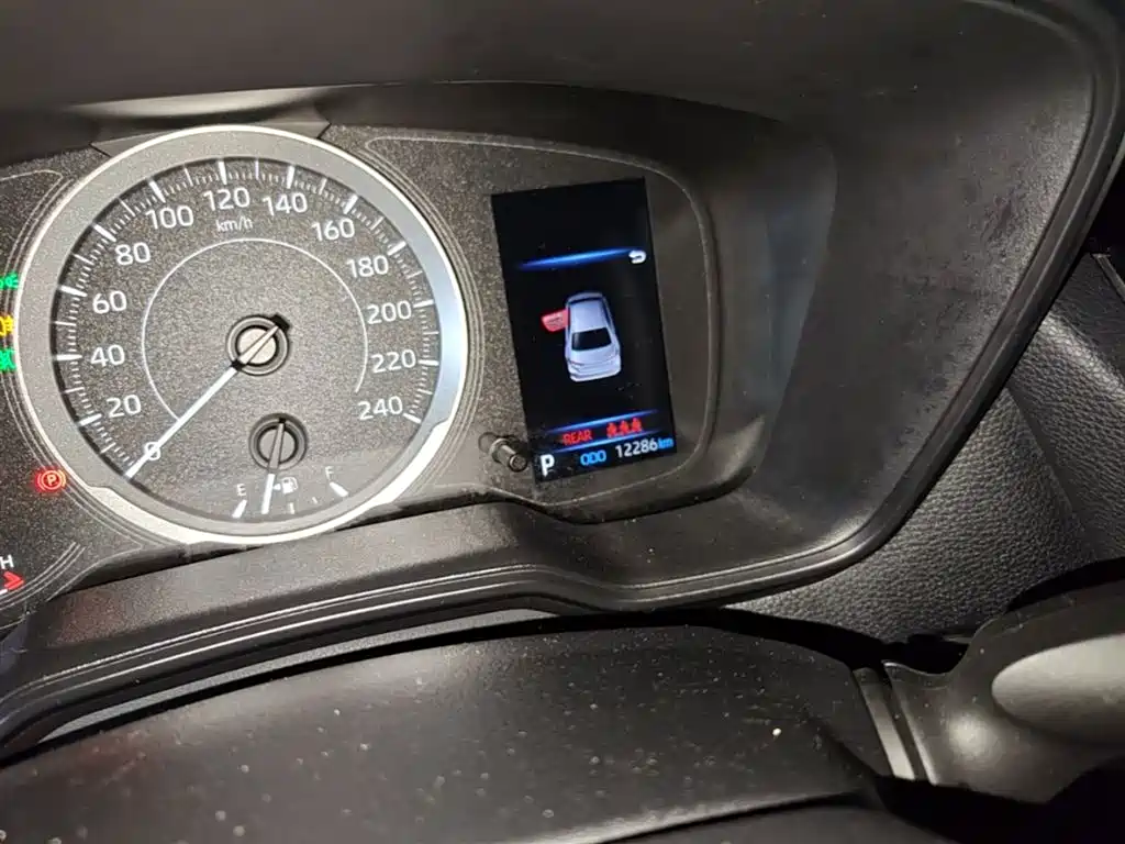 Toyota Corolla 2021 1.2T S-CVT Elite PLUS Edition фото 12