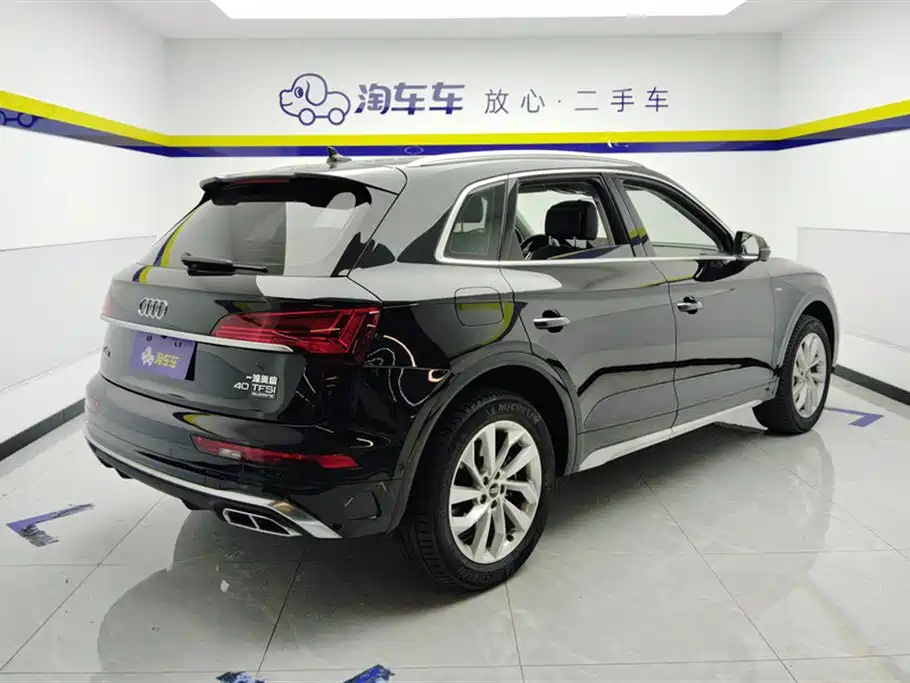 Audi Q5L 2022 Facelift 40T Luxury Dynamic фото 3