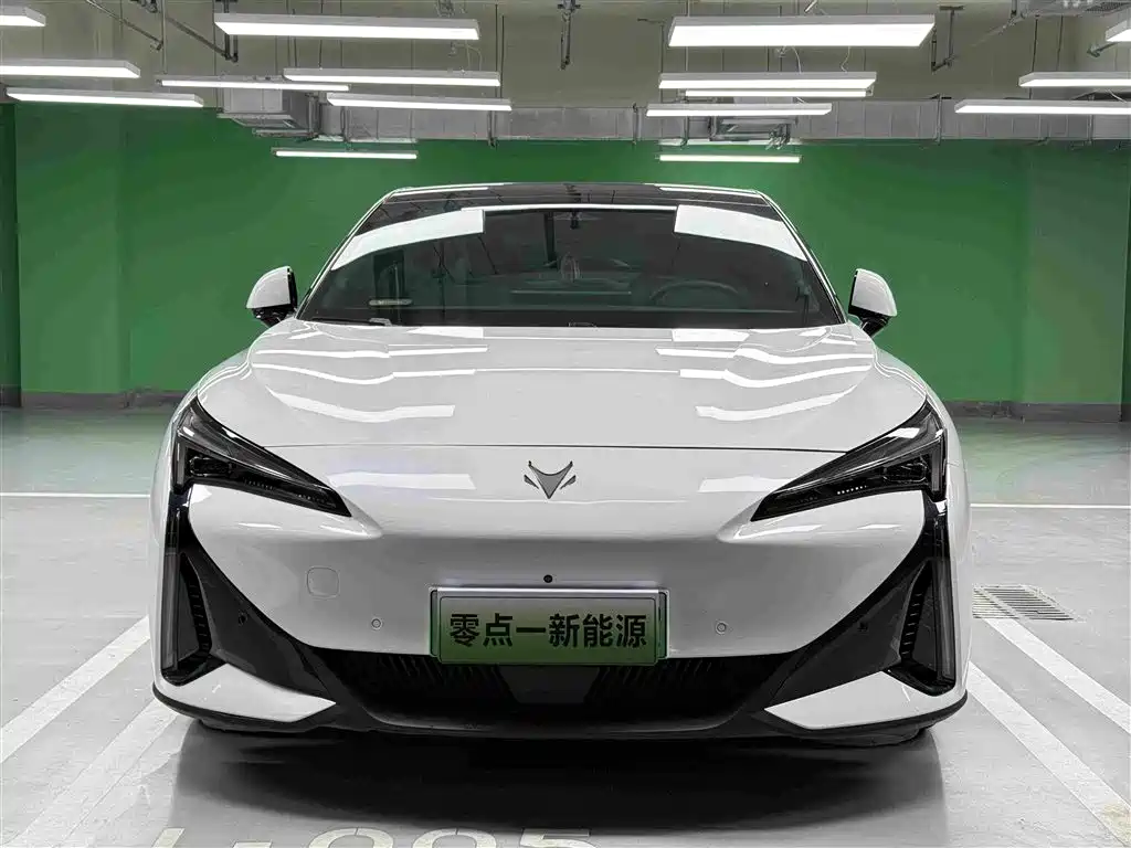 Фото 2 - ARCFOX Alpha S5