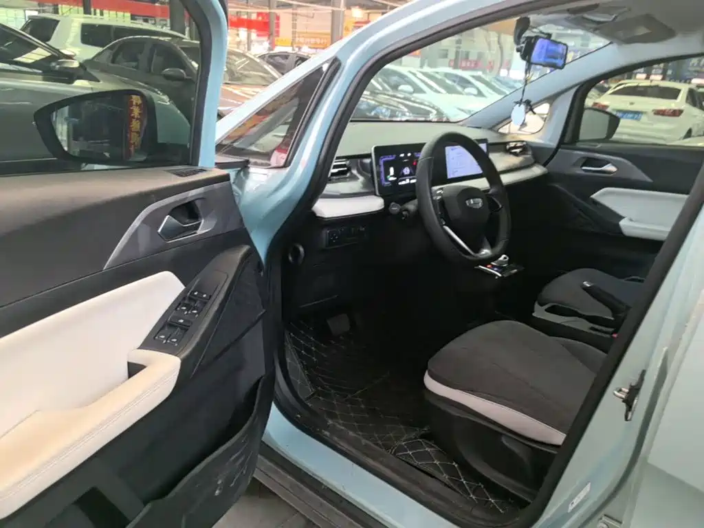 Geely Geometry E Firefly 2024 2024 Model 301km Light Flow